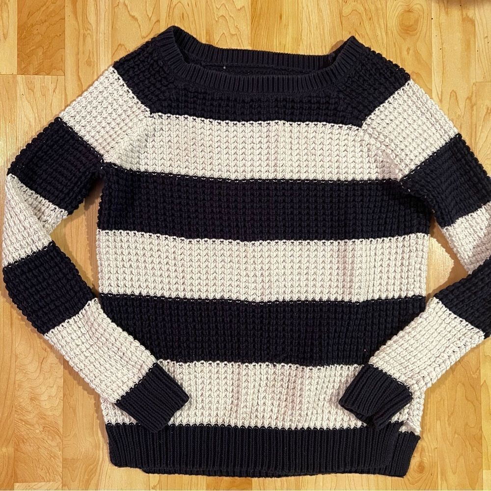 American Eagle Blue and White Striped Jegging Knit Sweatshirt Women’s Small
